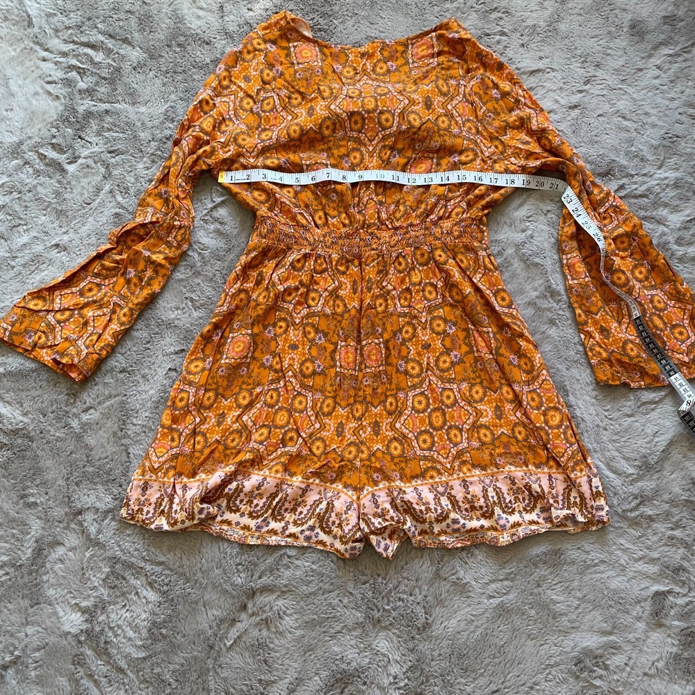 Xhilaration‎ Women's Orange Boho Print Long Sleeve Romper Jumpsuit Size Large